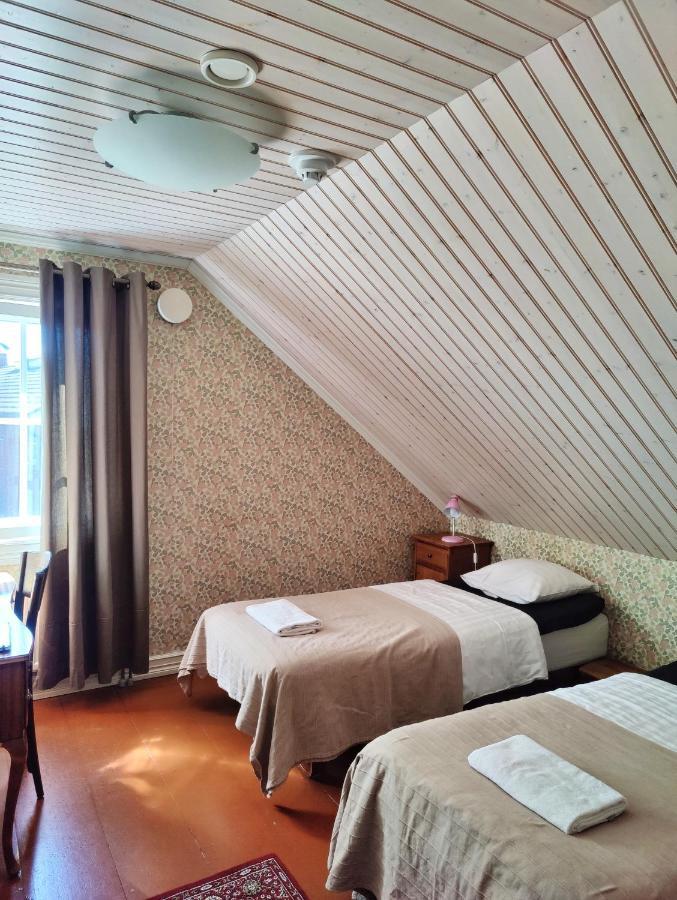 Hotel & Cafe Lanterna Nauvo Luaran gambar