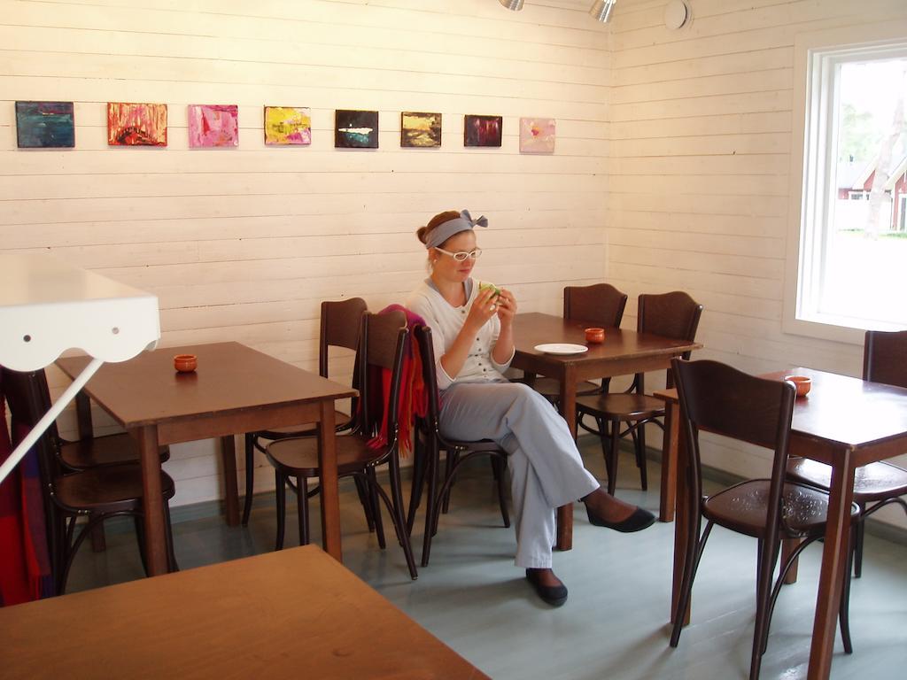 Hotel & Cafe Lanterna Nauvo Luaran gambar